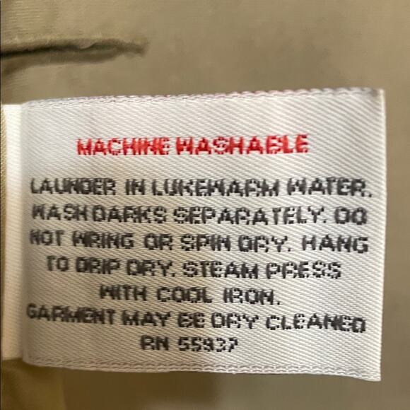 Classic Tan Belted Trench Coat. L - Picture 3 of 4